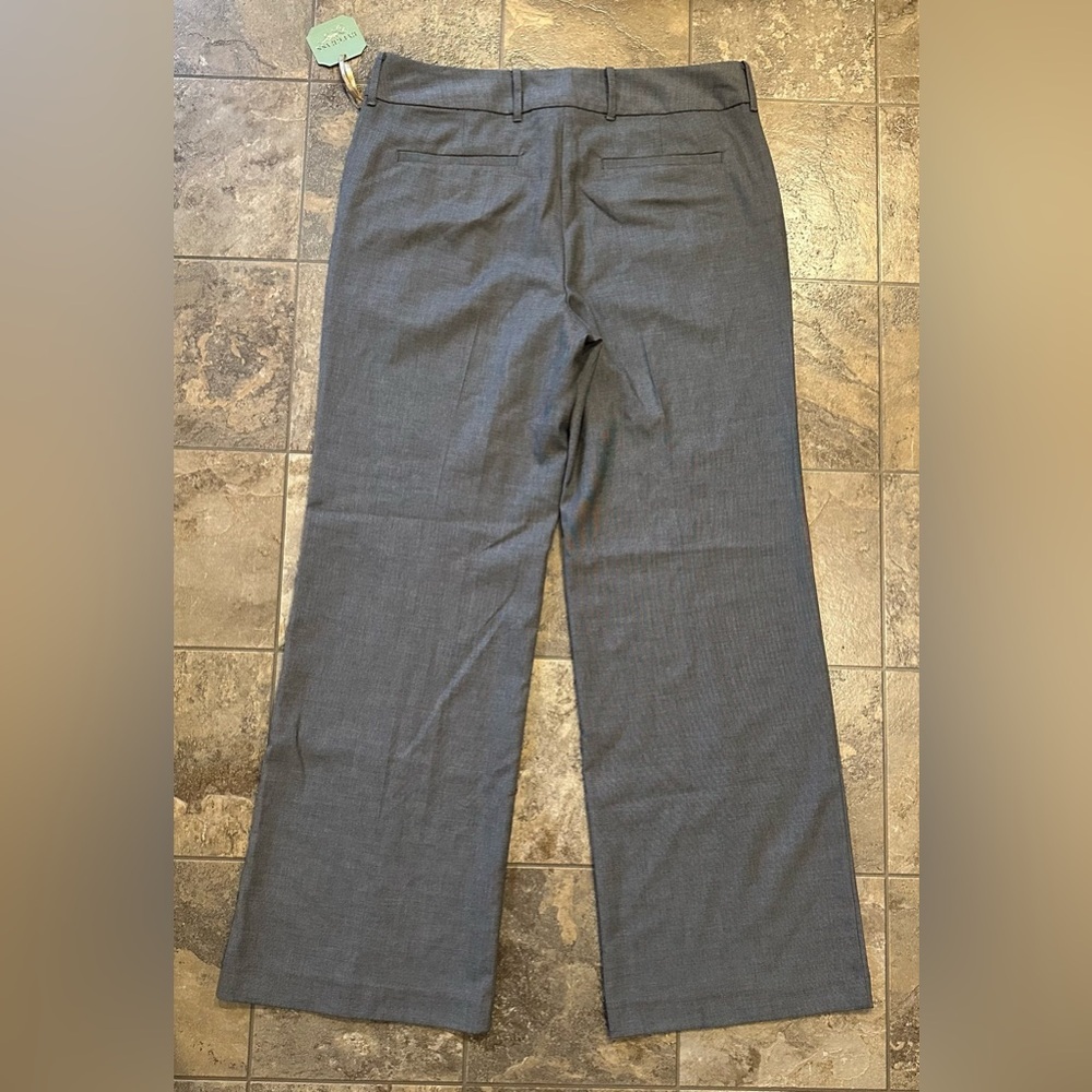 Gray Wide-Leg Trousers for Formal Wear - Picture 3 of 6